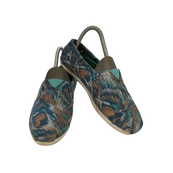 Toms 710515 Women's  Size 5 Ikat Print Slip-On casual comfort Shoes - Picture 1 of 9